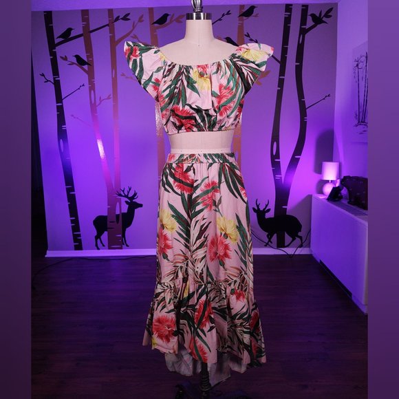 ASOS Dresses & Skirts - WORN ONCE ASOS Tiki Tropical Hawaiian Print Crop Top & Skirt Co- Ord Set Palm